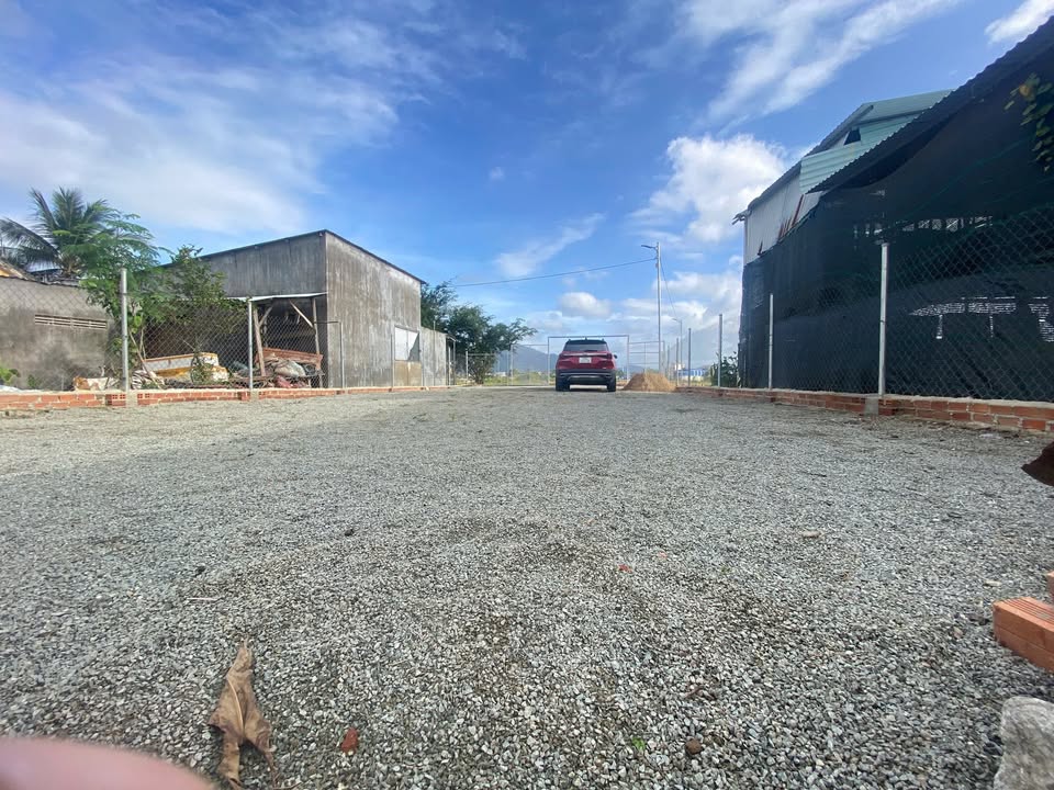 Lô đất thổ cư Diên Toàn, Diên Khánh 176,1m² - Sổ hồng riêng, giá 2,9 tỷ!