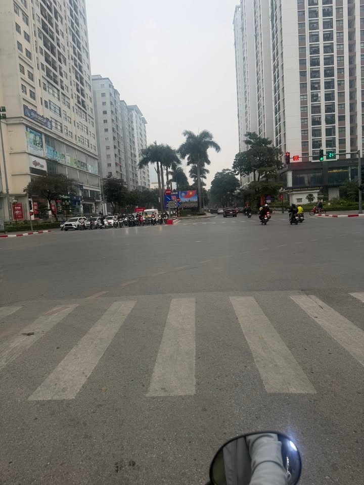 Nhà phố Hồ Tùng Mậu, Quận Bắc Từ Liêm 50m² giá 14 tỷ - Lô góc ô tô vào nhà hiếm có!