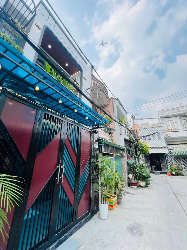 Nhà 2 tầng 56m² tại AEON Tân Phú giá chỉ 5.6 tỷ - Pháp lý chuẩn!