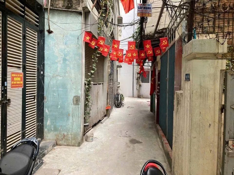 Nhà cho thuê Ngõ 302 Đường Láng, Quận Đống Đa 60m² giá 6.5 triệu - Khu dân trí cao, yên tĩnh