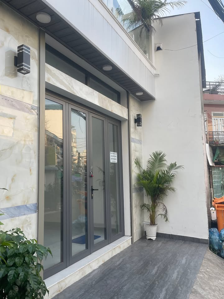 Nhà mặt tiền kinh doanh Quận Gò Vấp 31m² giá 4.7 tỷ - Địa điểm vàng gần Vincom!