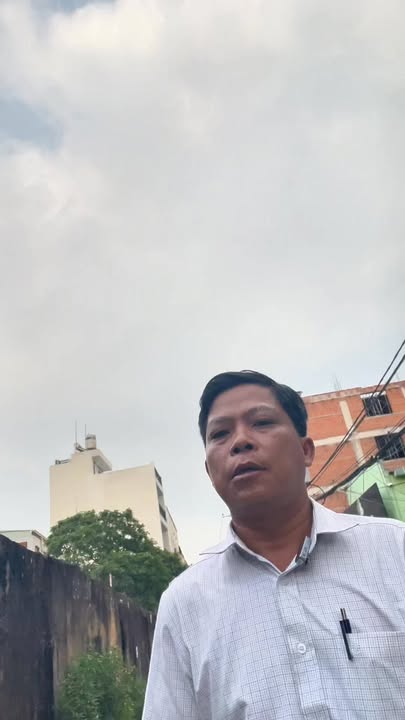 Nhà 1 trệt 1 lầu hẻm 8m Tân Sơn Nhì, 143m² giá 15.9 tỷ - Cơ hội vàng cho nhà đầu tư!