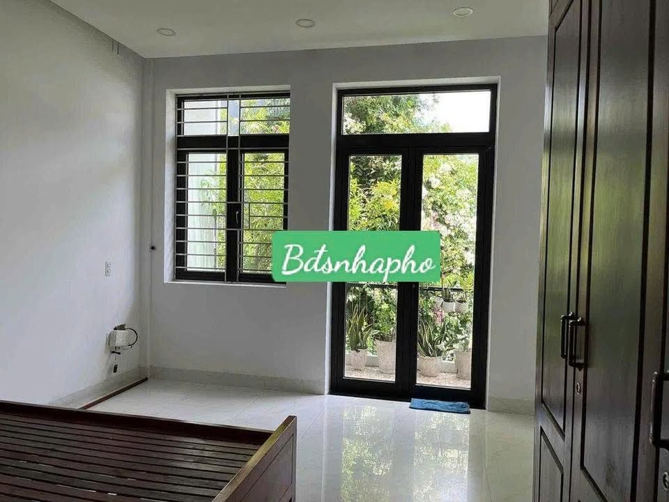 Nhà cho thuê Nguyễn Chí Thanh - Hải Châu 65m² giá 13 triệu - Nội thất đầy đủ, sẵn sàng vào ở!