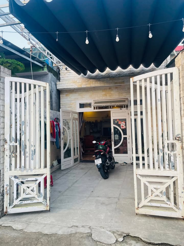 Căn hộ cho thuê tại Phường Hòa Minh, Đà Nẵng 96m² - Không gian thoải mái, đầy đủ nội thất!