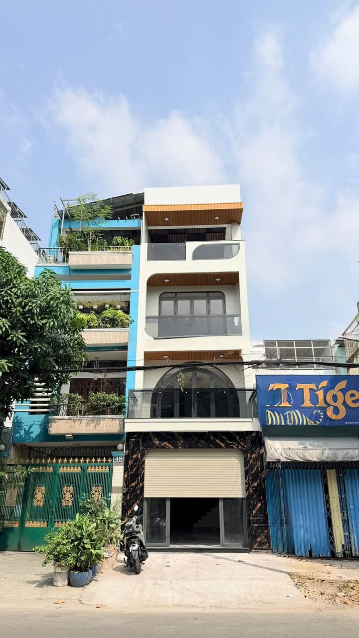 Nhà mặt tiền kinh doanh Tên Lửa, Bình Tân 90m² giá 15.7 tỷ - Cơ hội đầu tư tuyệt vời!