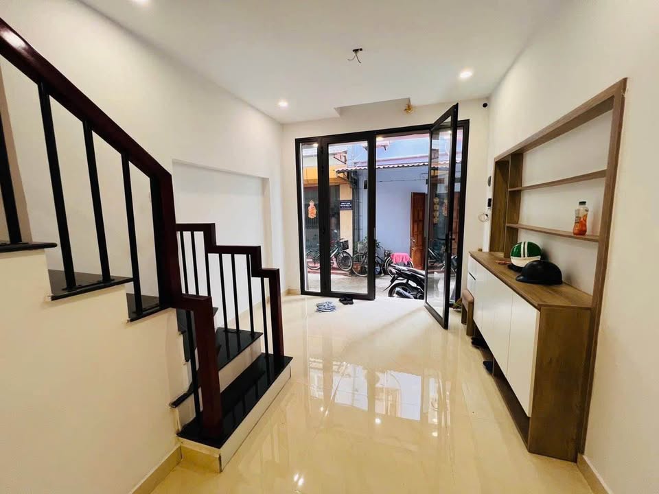 Cho thuê nhà nguyên căn phố Ngô Gia Tự 30m² giá 10 triệu - Phù hợp gia đình thuê lâu dài!