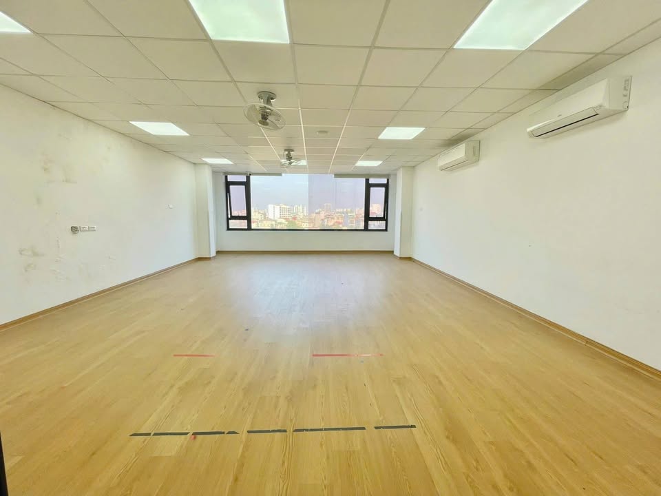 Cho thuê văn phòng 135m² tại Lê Trọng Tấn, Thanh Xuân - Giá 22 triệu/tháng