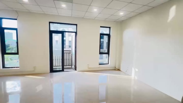 Văn phòng cho thuê Him Lam Vạn Phúc 30m² - 91m² giá từ 5 triệu/tháng - Không gian làm việc lý tưởng!