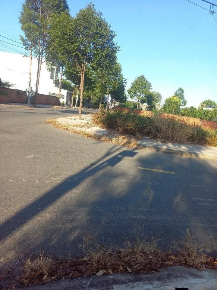 Đất nền góc 2 mặt tiền khu Long Phú, 181m², giá 4.5 tỷ - Cơ hội đầu tư tuyệt vời!