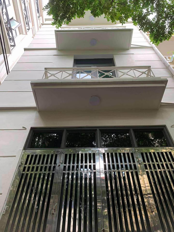 Nhà 6 tầng Tây Mỗ, Nam Từ Liêm 43m² giá 9,5 tỷ - Ô tô đỗ cửa, ngõ thông thoáng!