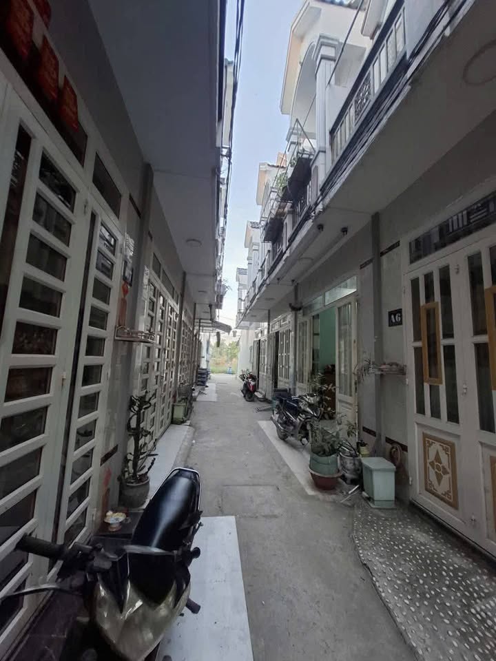 Nhà 2 tầng ấp Rừng Dầu, Đức Hòa, 31.92m² chỉ 630 triệu - Cơ hội vàng cho gia đình bạn!