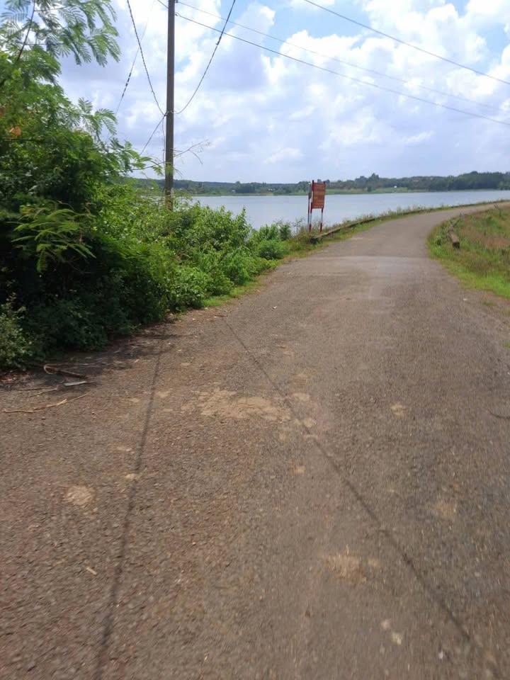 Đất nền xã An Khương, Huyện Hớn Quản 300m² giá 400 triệu - View hồ thơ mộng!