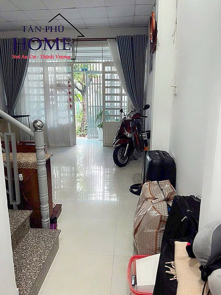 Nhà cho thuê Tân Quý, Quận Tân Phú 49m² giá 12 triệu - Khu dân trí cao, tiện ích đầy đủ!