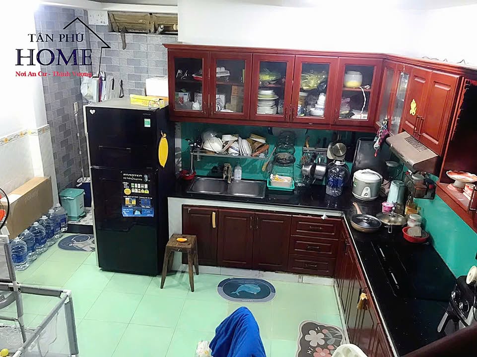 Nhà cho thuê hẻm 4m Huỳnh Thiện Lộc, Quận Tân Phú 72m² giá 11 triệu - Khu dân trí cao, gần công viên!