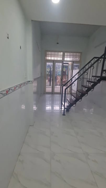 Nhà cho thuê tại Lê Trọng Tấn, Quận Tân Phú, 45m² chỉ 7 triệu/tháng - Phù hợp kinh doanh nhỏ!