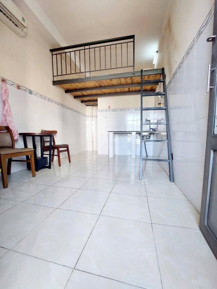 Phòng cho thuê 23 Phạm Vấn, Quận Tân Phú 2.9 triệu - Tiện nghi đầy đủ, tự do giờ giấc!