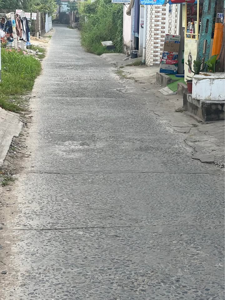 Nhà mặt tiền Nguyễn Văn Khước, Phú Tân 146m² giá 1.5 tỷ - Cơ hội đầu tư hấp dẫn!