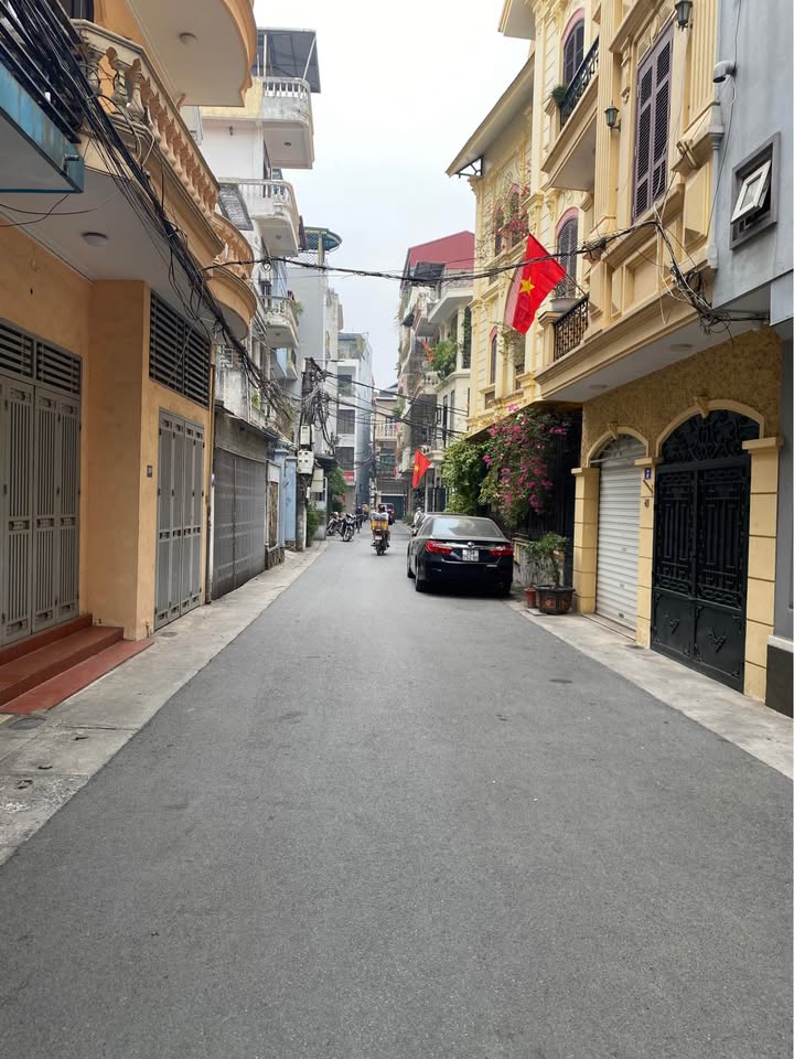 Nhà phố Yên Lạc 36m² giá thỏa thuận - Khu phân lô VIP, dân trí cao