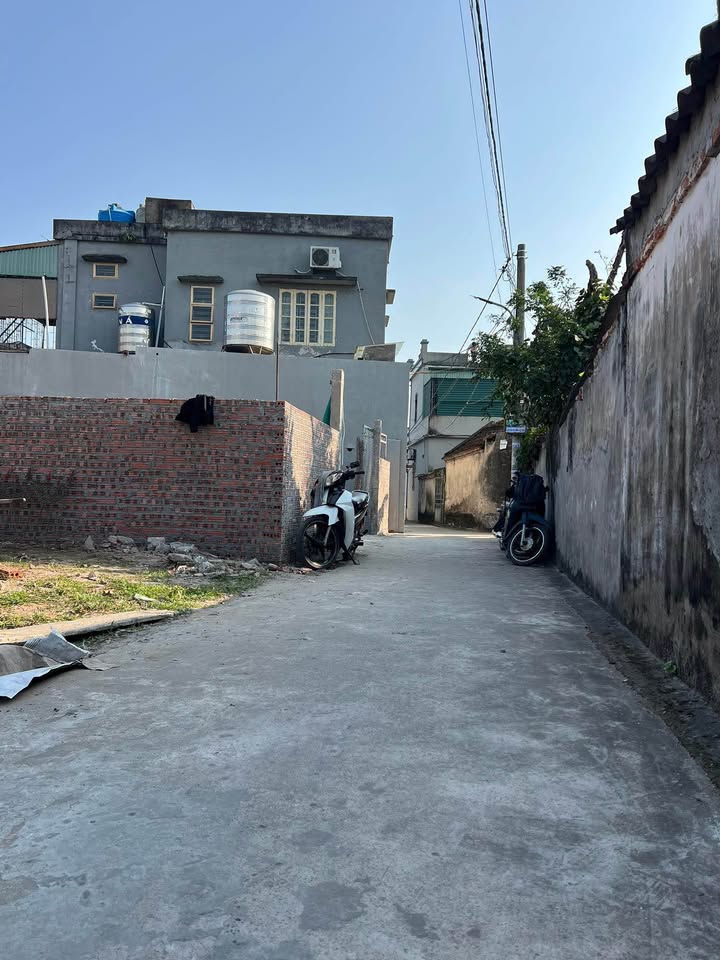 Đất mặt tiền 2 mặt tại xã Vũ Quý, 81m² chỉ 700 triệu - Đầu tư lý tưởng!