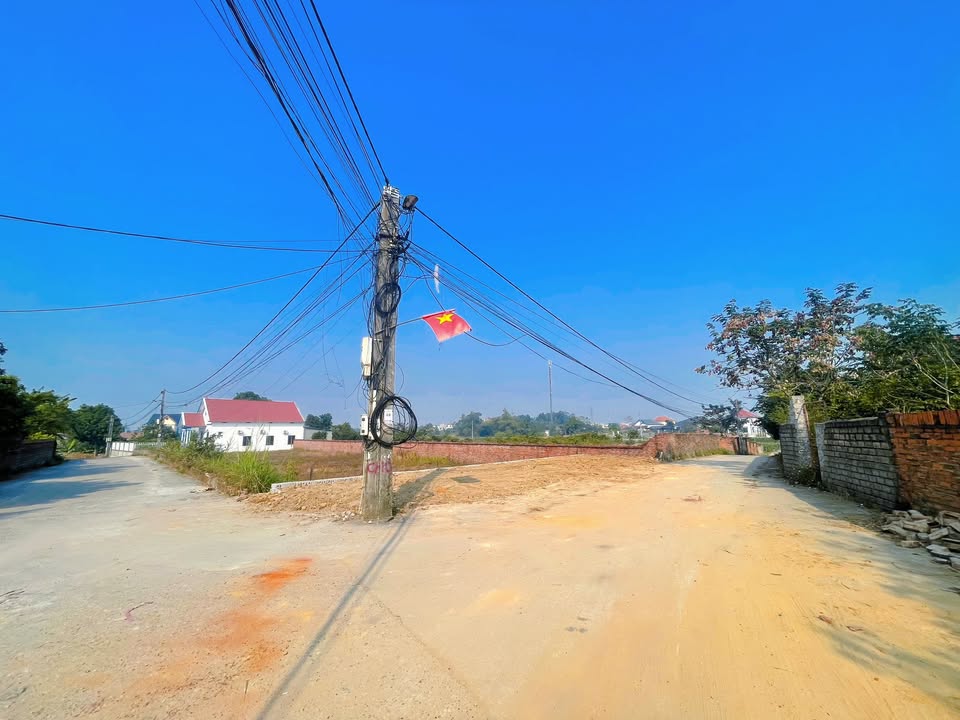 Đất 2 mặt tiền Danh Thắng, Hiệp Hòa 121m² giá 1 tỷ - Cơ hội kinh doanh tuyệt vời!