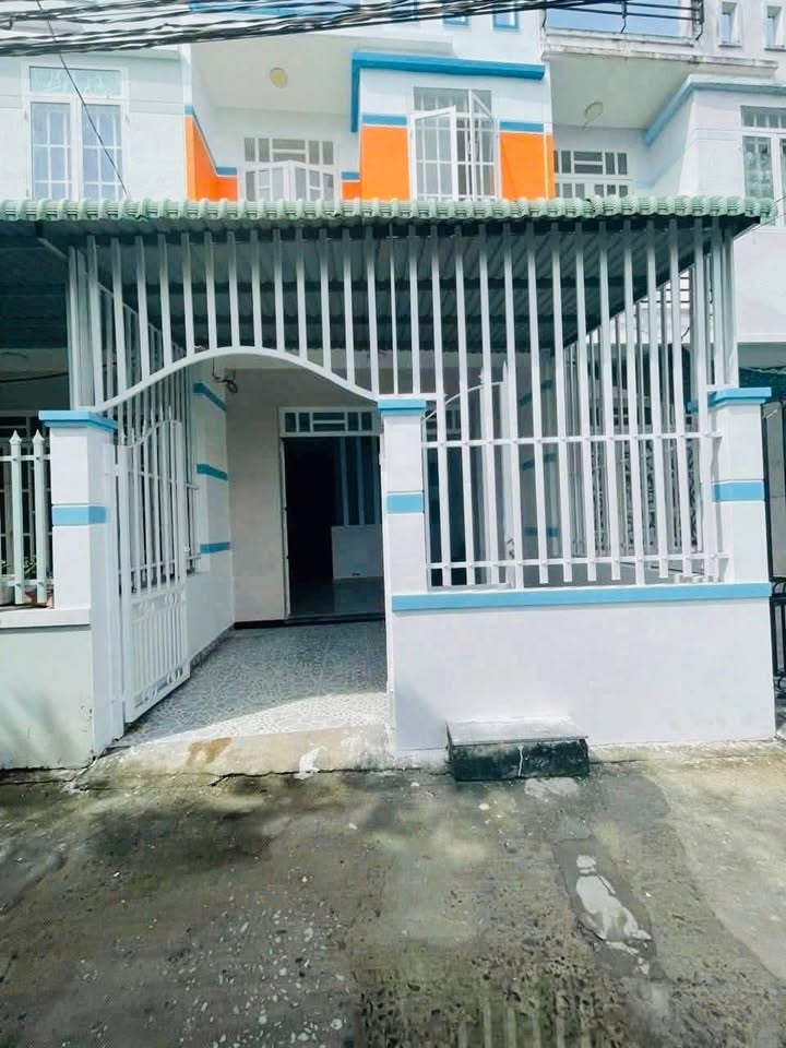 Nhà phố Cần Giuộc, Long An 48m² giá 1.75 tỷ - Thiết kế hiện đại, gần KCN Tân Kim!