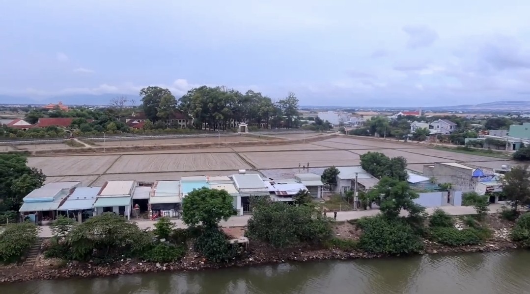 Đất mặt sông Quảng Vân, Phước Thuận 74m² giá 1,5 tỷ - Cơ hội đầu tư tuyệt vời!