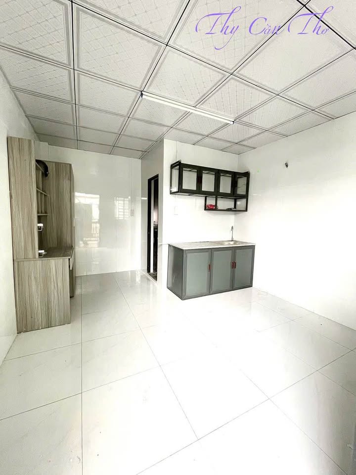 Phòng trọ cho thuê tại Vườn Mận, Cần Thơ 20m² giá 1.8 triệu - Tiện nghi đầy đủ, tự do giờ giấc!