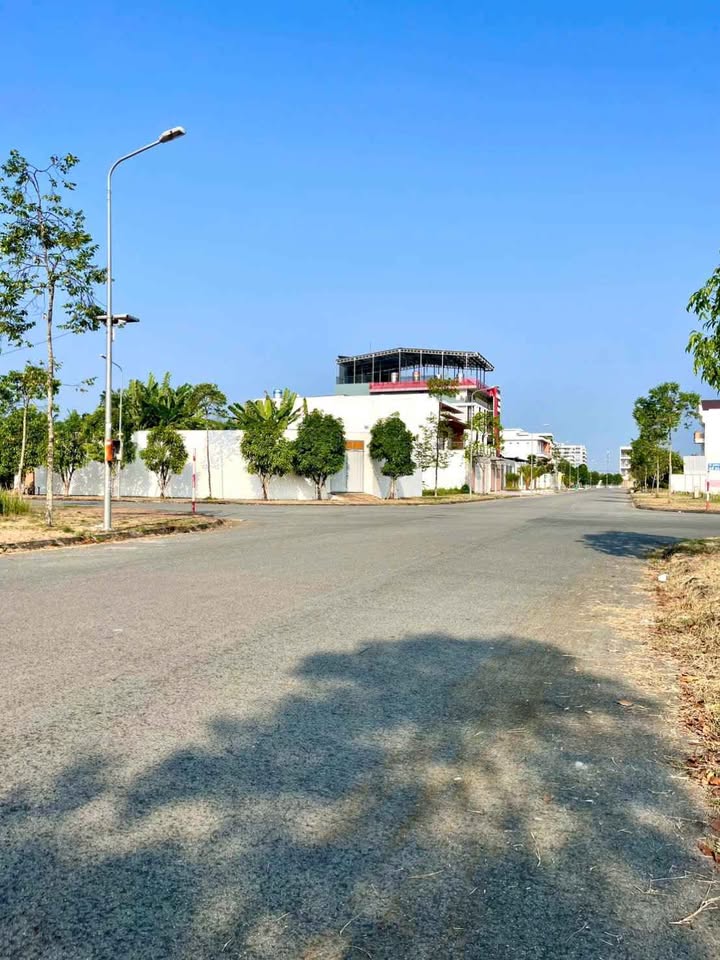 Phòng trệt lửng KDC Hồng Phát An Bình 2.8 triệu - Full nội thất, đối diện ĐH FPT!