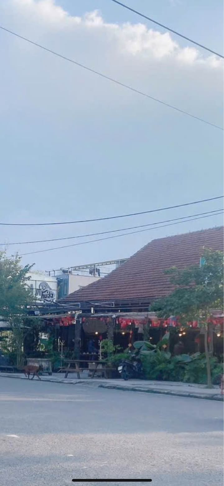 Bán FrontHouse mặt tiền đường Đồng Khởi Quận 1 - Diện tích 2000m², giá thỏa thuận!