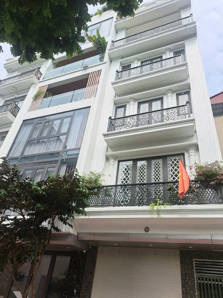 Nhà phố Văn Quán 325m² giá 15.5 tỷ - Đầu tư sinh lời ngay!