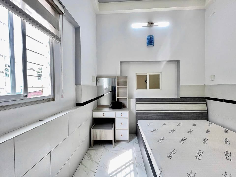 Nhà nhỏ cho thuê tại 189/14 Hoàng Hoa Thám, Bình Thạnh 18m² - Giá thỏa thuận, vào ở ngay!