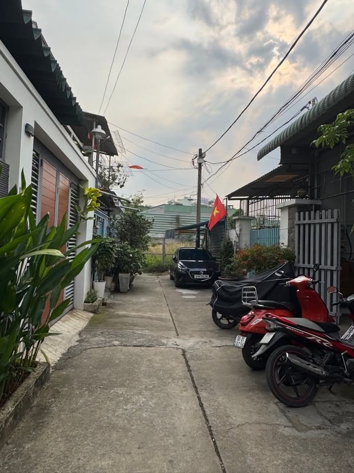 Lô đất 359 Đỗ Xuân Hợp, Phường Phước Long B 107m² giá 6.6 tỷ - Hệ số xây dựng cao!