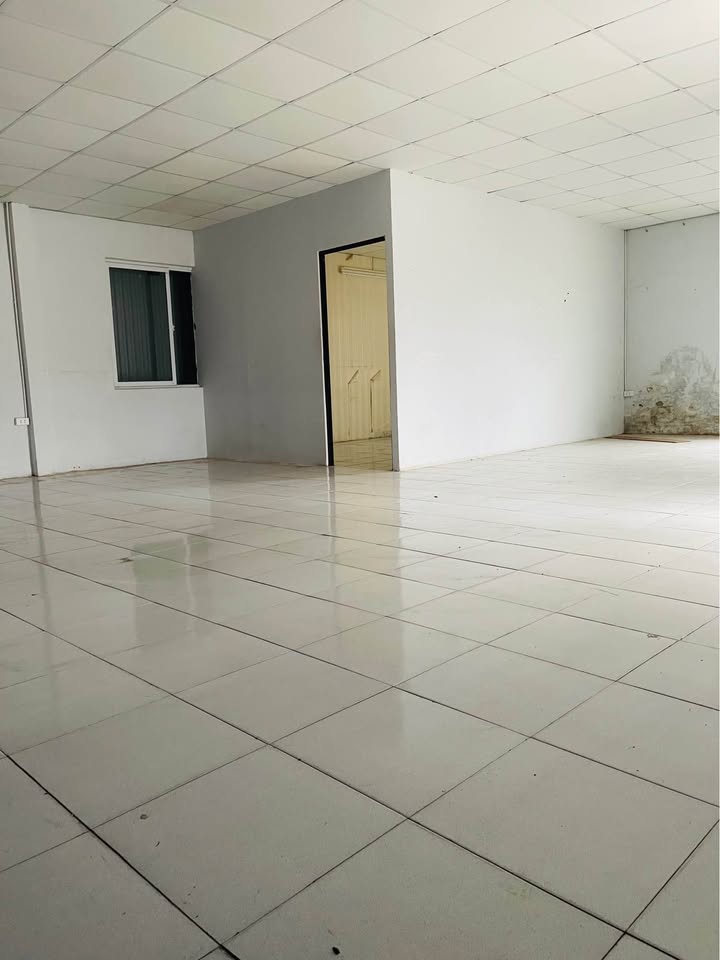 Kho cho thuê 200m² tại Trường Chinh, Hoàng Mai - Bảo vệ 24/24, giá tốt trước Tết!