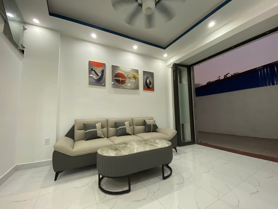 Nhà lô góc 3 tầng Đường Thiên Lôi 40m² giá 3.55 tỷ - Sẵn sàng vào ở ngay!