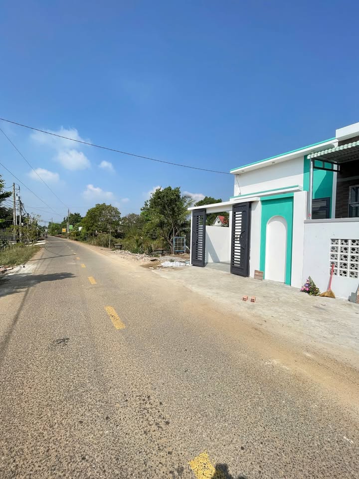 Nhà riêng Sông Thao, Xã Bàu Hàm, 120m² giá 1.49 tỷ - Sẵn sàng vào ở!