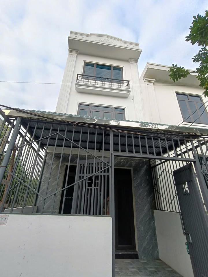 Nhà 4 tầng Phùng Khoang 35m² giá 8 tỷ - Đầu tư sinh lời ngay!