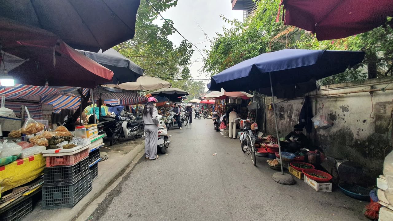 Lô đất thổ cư Thị Trấn Yên Viên 49m² giá 3.x tỷ - Sẵn sàng xây dựng ngay!