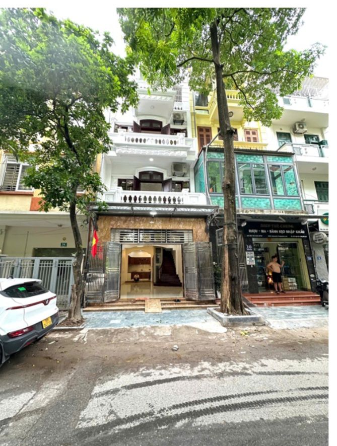 Nhà mặt phố Hoàng Ngân, quận Thanh Xuân, 68m², giá 22.5 tỷ - Cơ hội kinh doanh tuyệt vời!