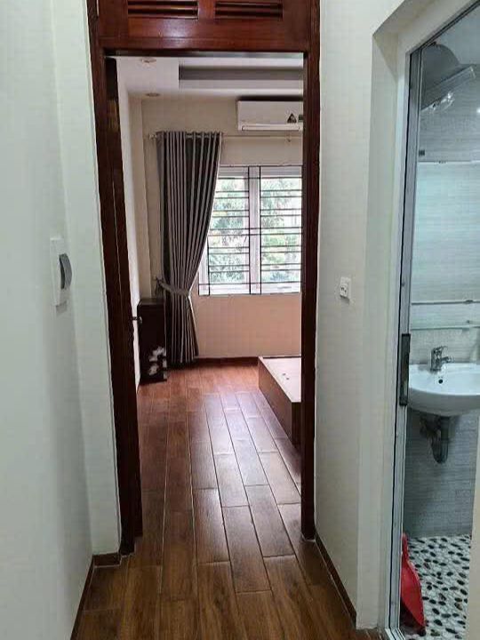 Nhà nguyên căn Nguyễn Lam, Phúc Đồng 32m² giá 10 triệu - Ô tô tận cửa, thiết kế 4 tầng!