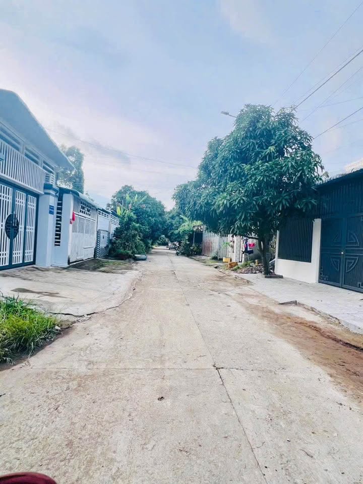 Nhà liền kề đường Ngô Nhân Tịnh, An Giang 190m² giá 3.56 tỷ - Bán gấp 2 căn chính chủ!