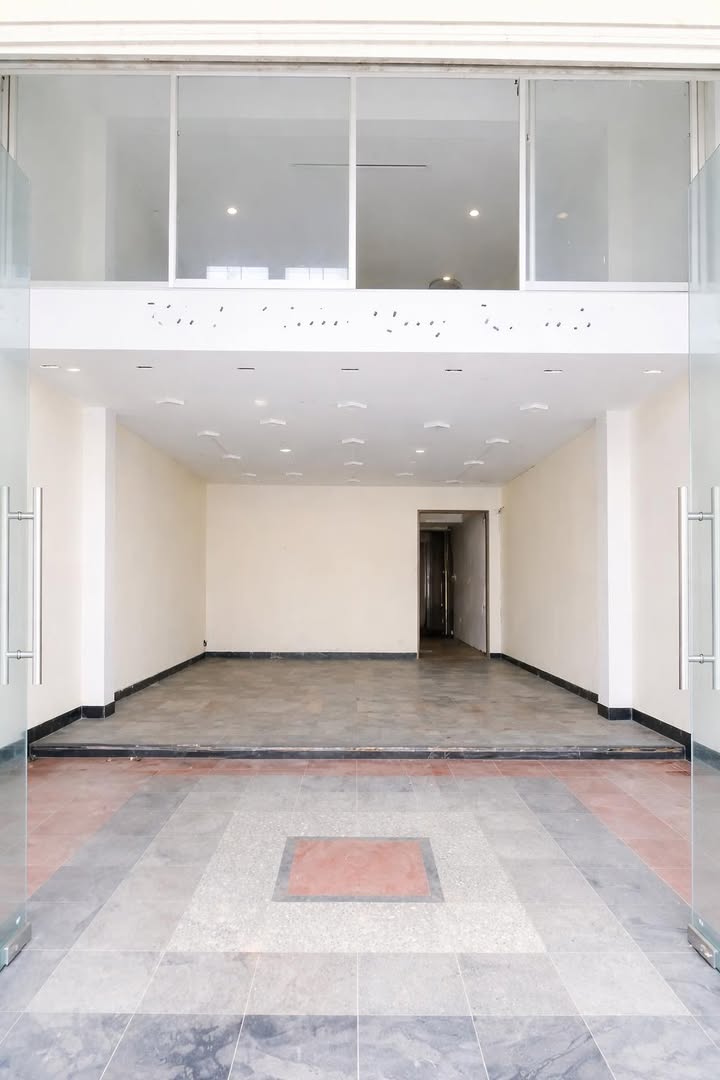 Cho thuê nhà mặt tiền đường Nguyễn Văn Linh 100m² giá 35 triệu - Kinh doanh thuận lợi!