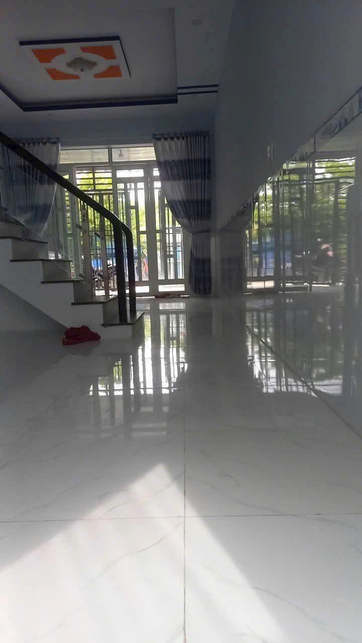 Nhà 2 phòng ngủ tại Ấp 4 Bình Mỹ 56m² giá 1.19 tỷ - Gạch nền và tường mới!