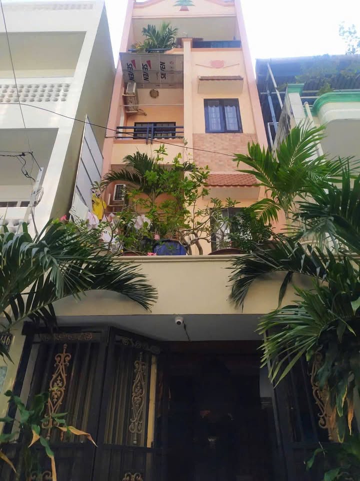 Nhà bán Quận Tân Phú 76m² giá 12.8 tỷ - Đầu tư sinh lời ngay lập tức!