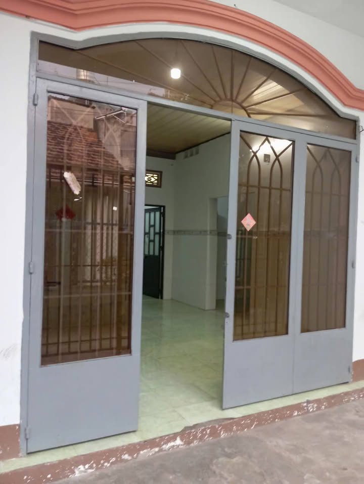 Nhà cho thuê đường Phan Đăng Lưu Dĩ An 200m² - Gần trung tâm, giá chỉ 6 triệu!