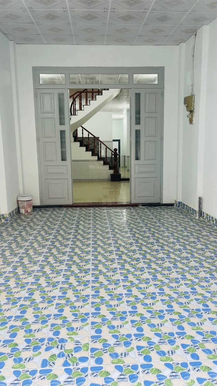 Cho thuê nhà mặt tiền Đỗ Tấn Phong Dĩ An 100m² giá 10 triệu - Kinh doanh đa nghề!