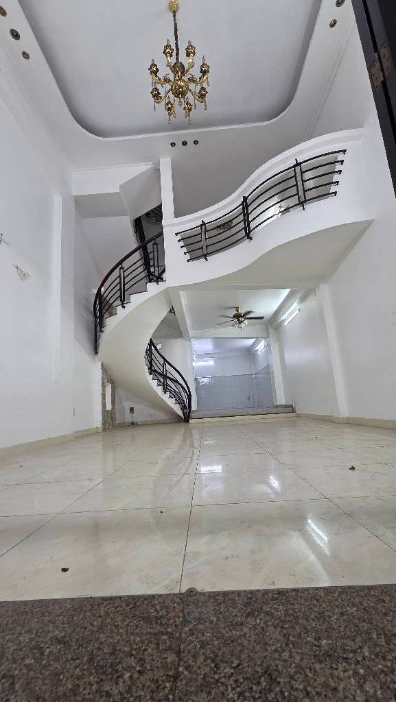 Nhà phố mặt tiền Hoàng Xuân Nhị, Phú Trung, Tân Phú - 105m² giá 13 tỷ - Kinh doanh đa ngành nghề!