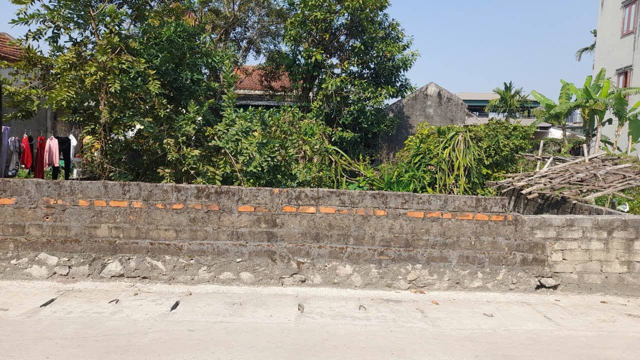 Đất thổ cư Quảng Thịnh 2000m² giá 3 tỷ - Mặt tiền rộng, vị trí đắc địa!