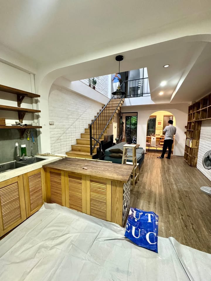 Nhà riêng Phường Ngọc Thụy, Quận Long Biên 46m² giá 5 tỷ - Thiết kế tâm huyết, ô tô đỗ cổng!