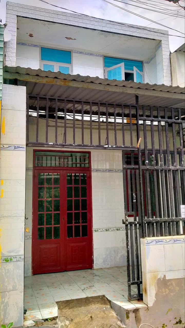 Nhà cho thuê tại Nguyễn Thị Tươi, Dĩ An 50m² giá chỉ 3 triệu - Phù hợp gia đình nhỏ!