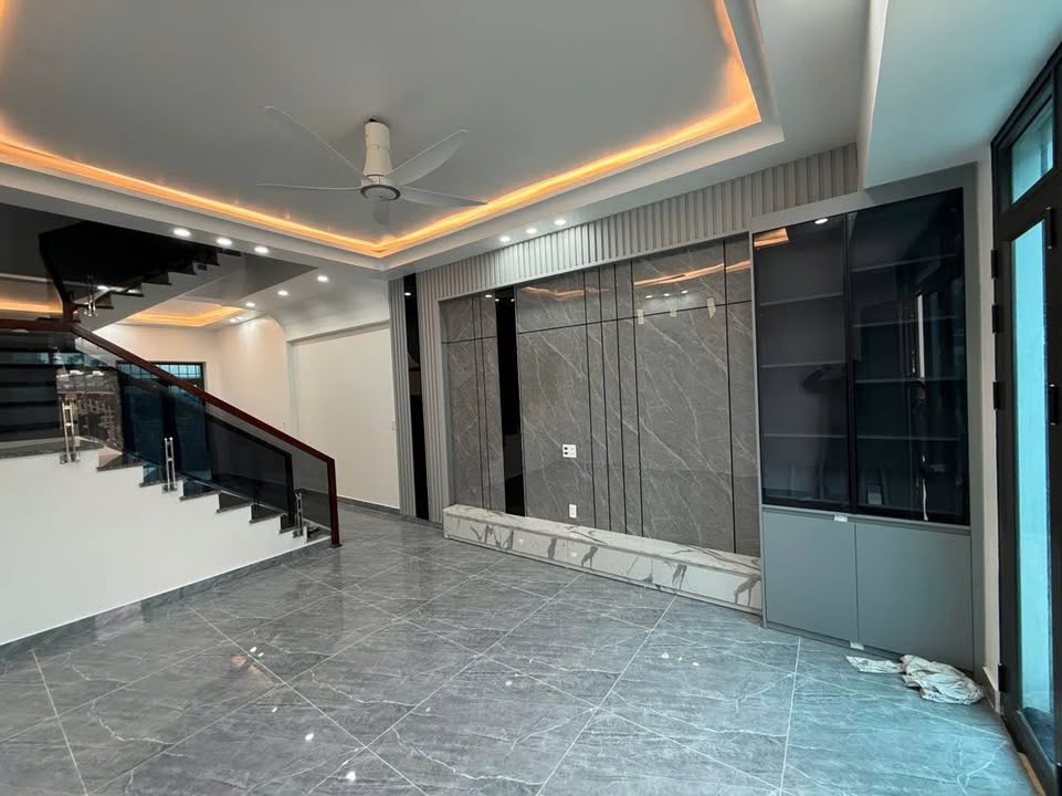 Nhà ngõ ô tô Kiến Phong, Đồng Thái 56m² giá 3 tỷ - Sẵn sàng giao dịch!